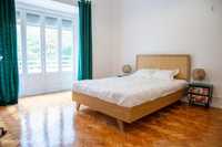 663117 - Quarto com cama de casal, com varanda, em apartamento com...