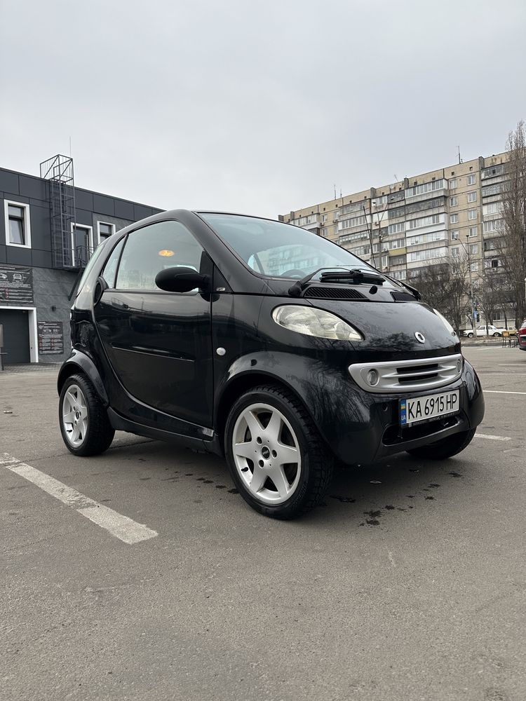 Автомобіль Smart fortwo