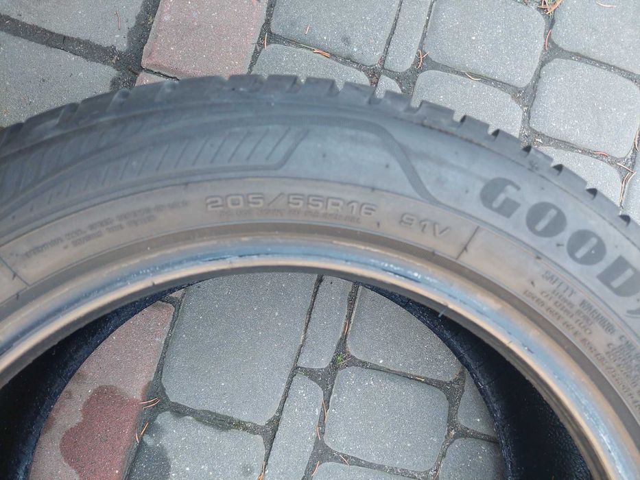 OPONA GOODYEAR 205/55/16 8.84 MM CAŁOROCZNA 1 Sztuka 2020 Rok