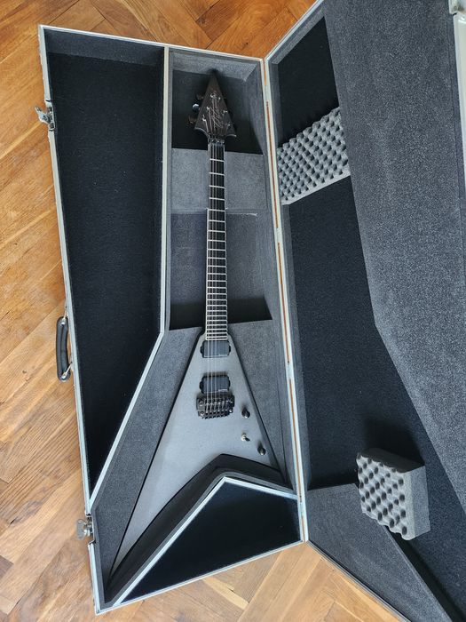 Gitara Flying V Kamecki lutnicza SD Blackouts + twardy case Barczak