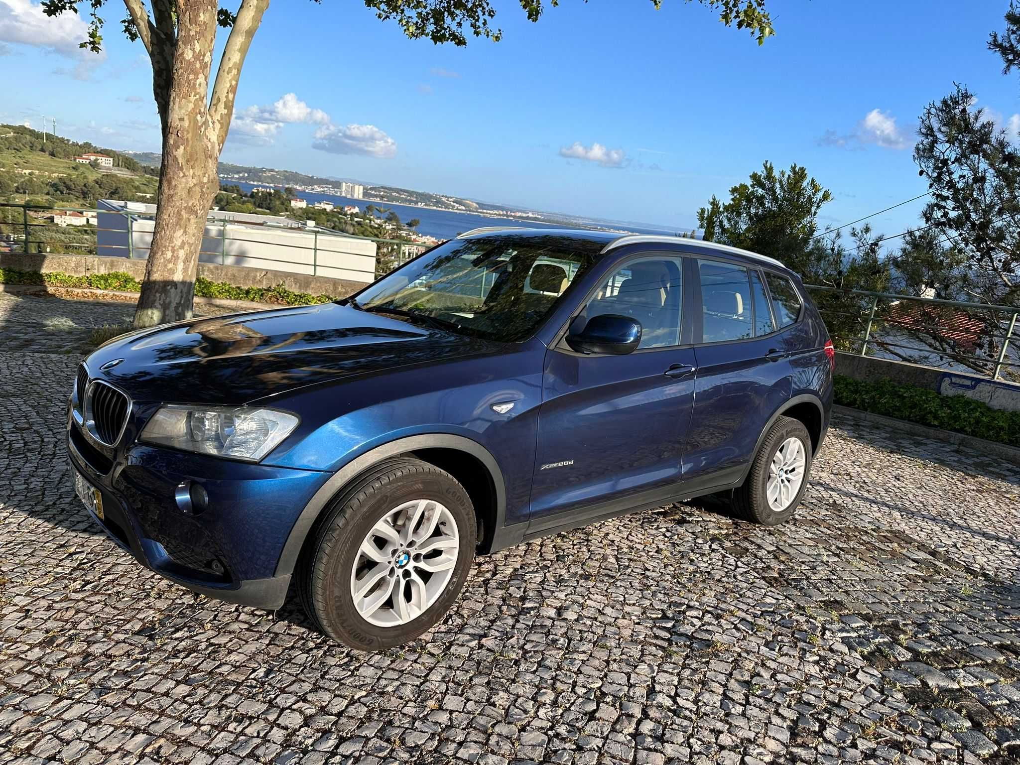 BMW X3 em excelente estado