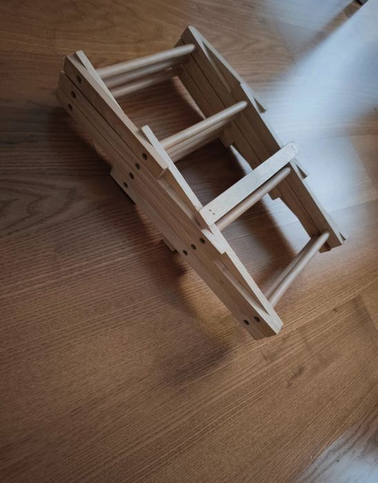 Stojak na wino, drewniany