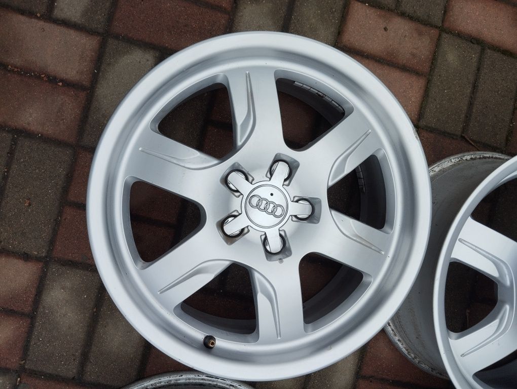 Диски Audi Volkswagen Skoda Mercedes R17 5*112