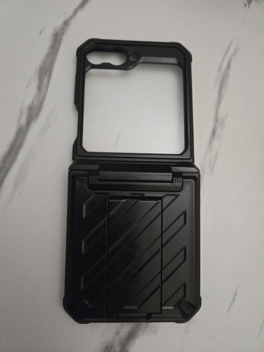 Pancerny case samsung galaxy zflip6 UNICORN BEETLE PRO