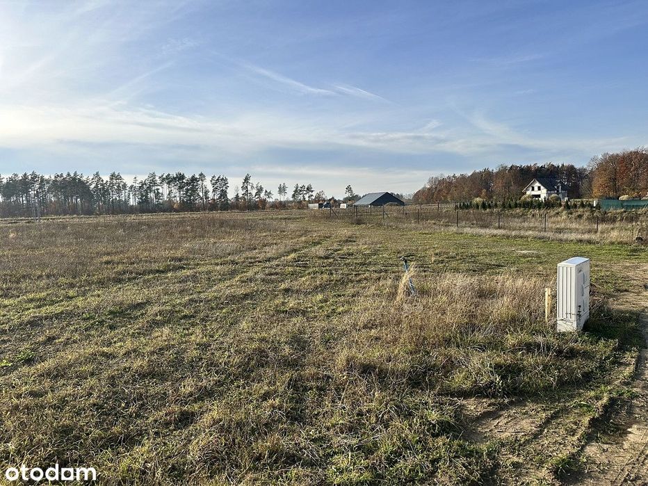 Ogłoszenie o sprzedaży działki budowlanej nad jeziorem z pozwoleniem