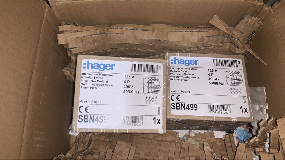 Вимикач модульний Hager  SBN499