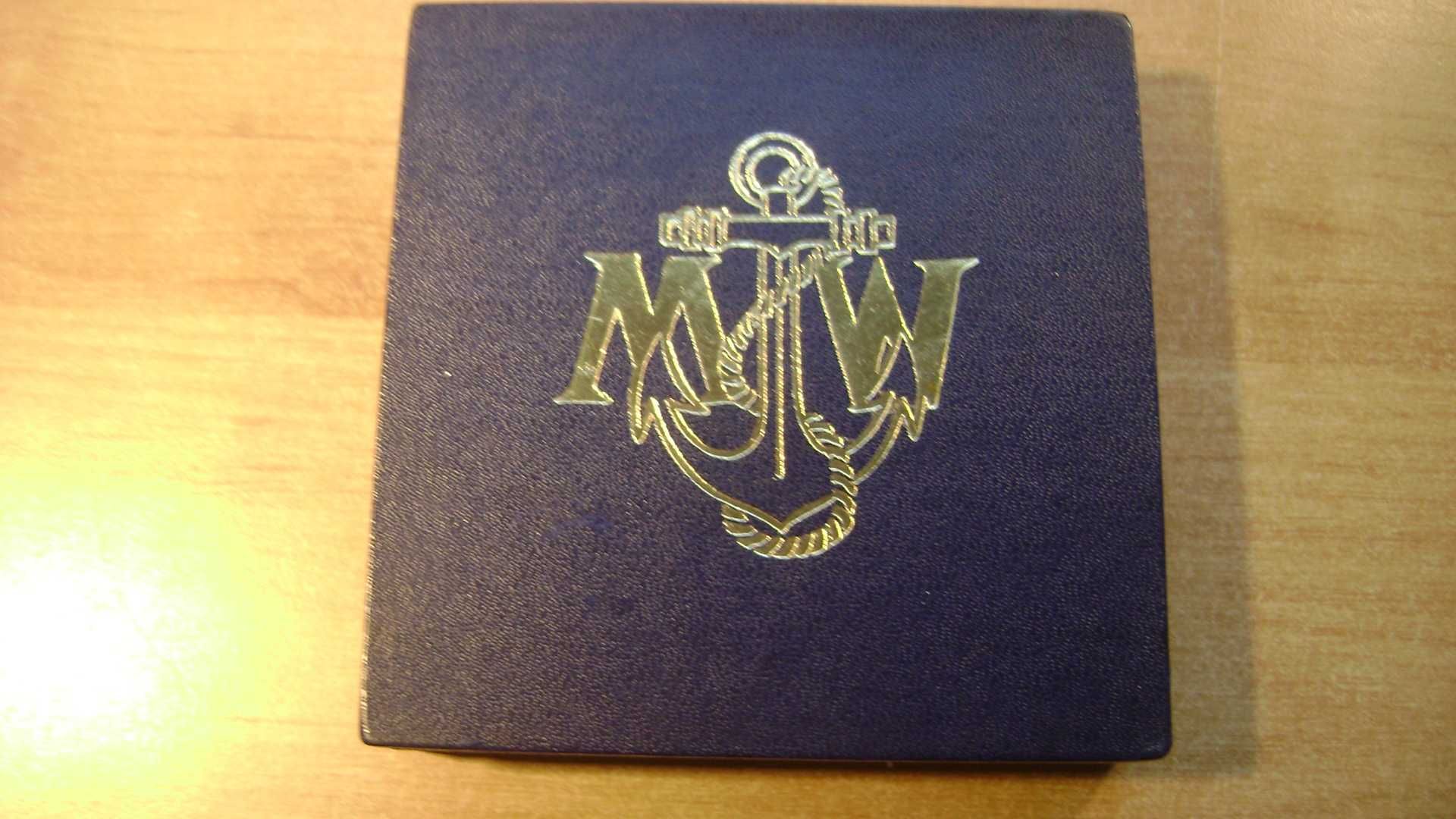 Starocie z PRL - Militaria = Medal Marynarka Wojenna bez pudełka