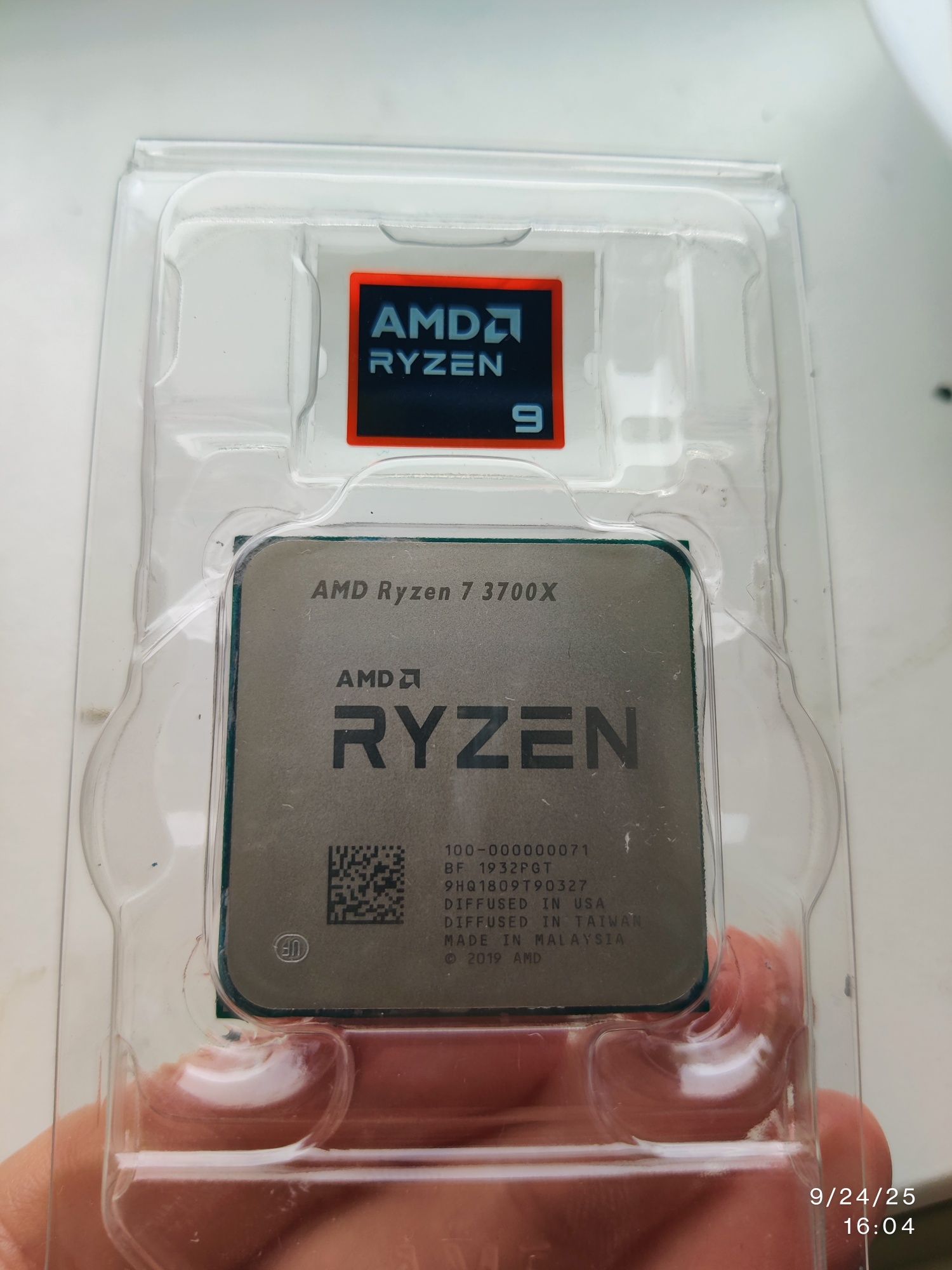 Ryzen 7 3700x Процесор, 8 ядер, 16 потоків, 4.4 Ггц