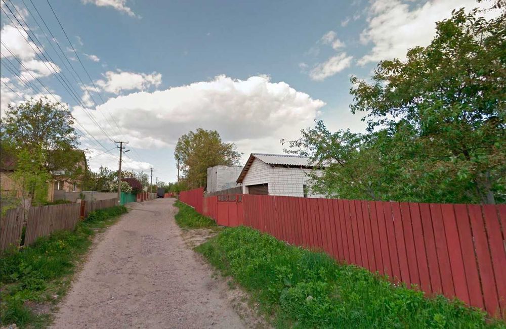 Білогородка вул.Кірова 30сот на ділянці старий будинок 65м2,світло,газ