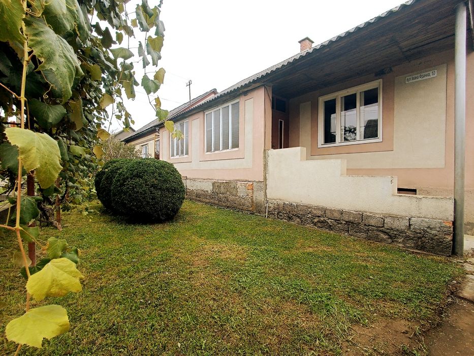 Продається дім в Хустському р-н. Нижнє Селище. Продається будинок