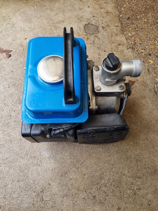 Motobomba a gasolina a dois tempos