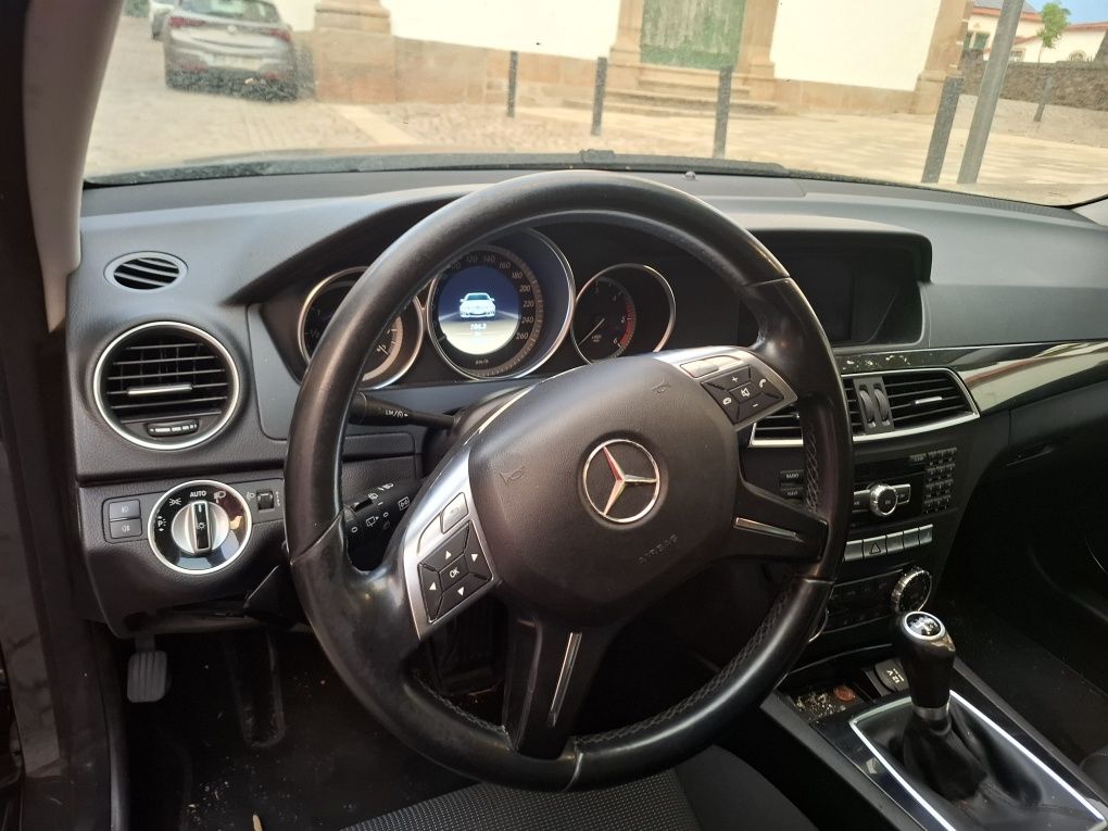 Mercedes c220 170cv 2011