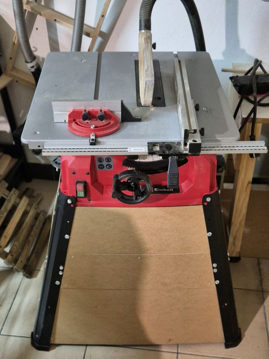 Einhell Mesa de Corte com Bancada TC-TS 2025/2 U