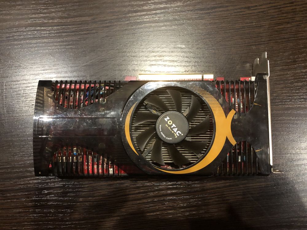 Відеокарта zotac gts 250 ddr3 512m 256b