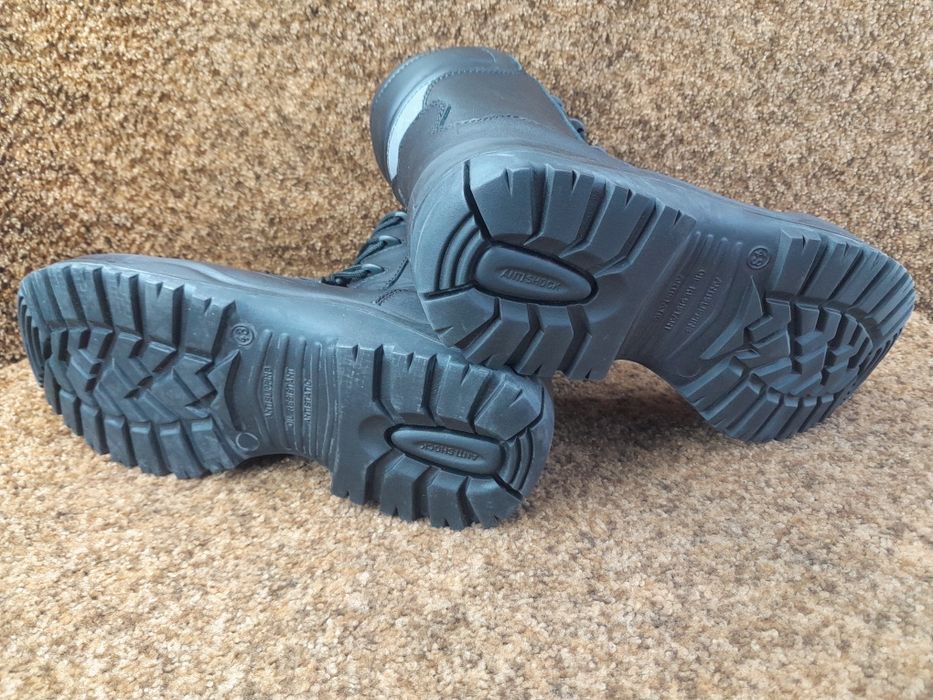 Черевики , берци з захистом Uvex Heckel S-3 43,42 розмір.