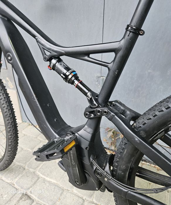 Електро велосипед двох підвісний Specialized turbo levo
