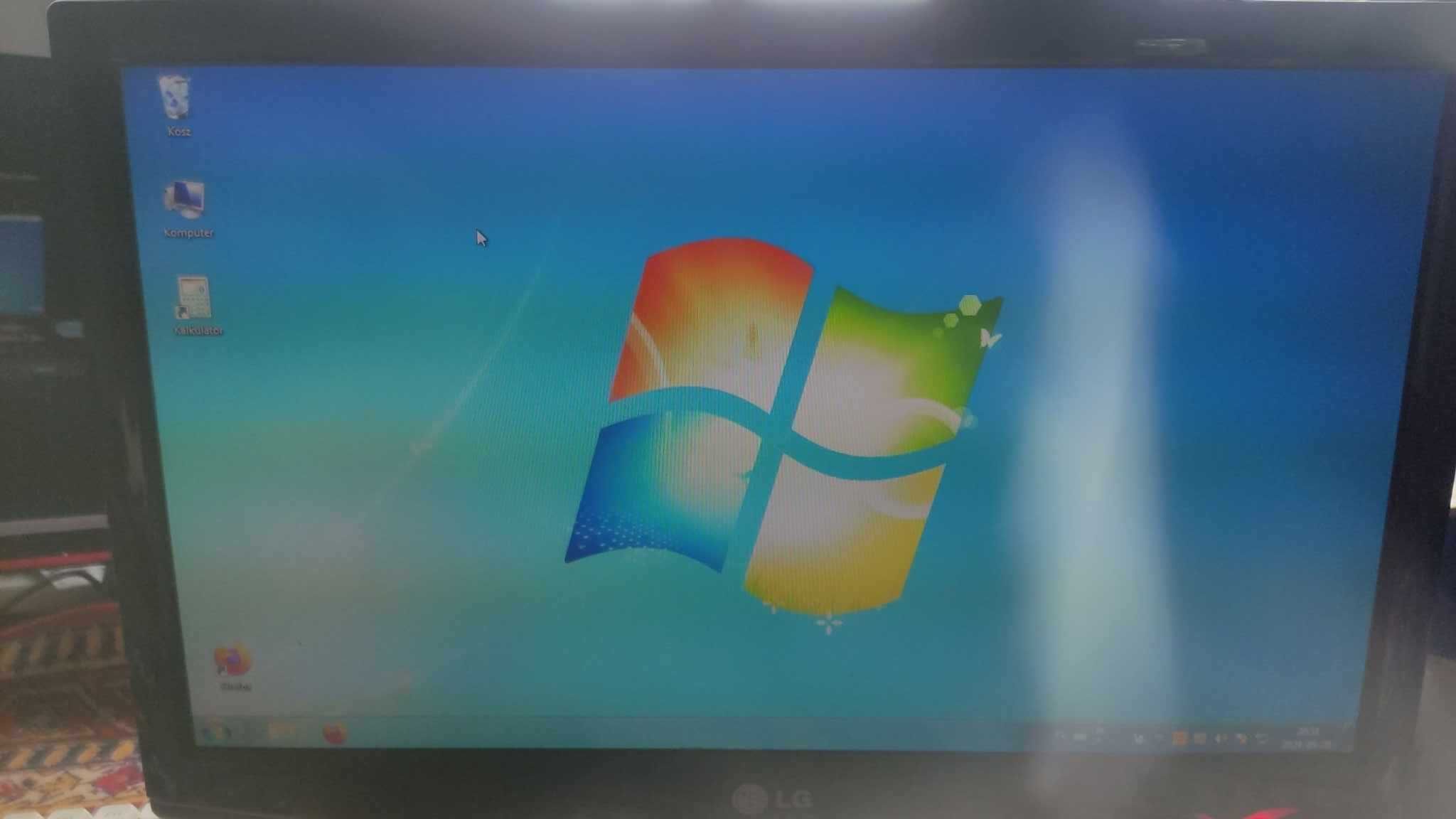 Stary komputer osobisty/biurowy z ok.2010 roku, windows 7 home premium