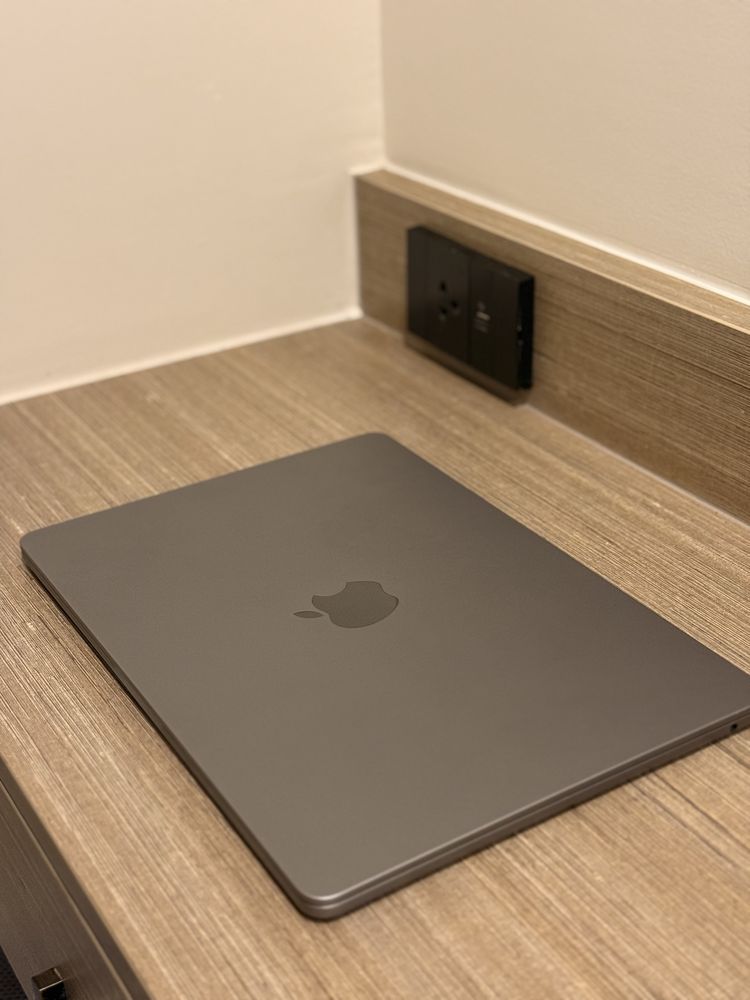 Macbook Air m2 8/512 Space Gray