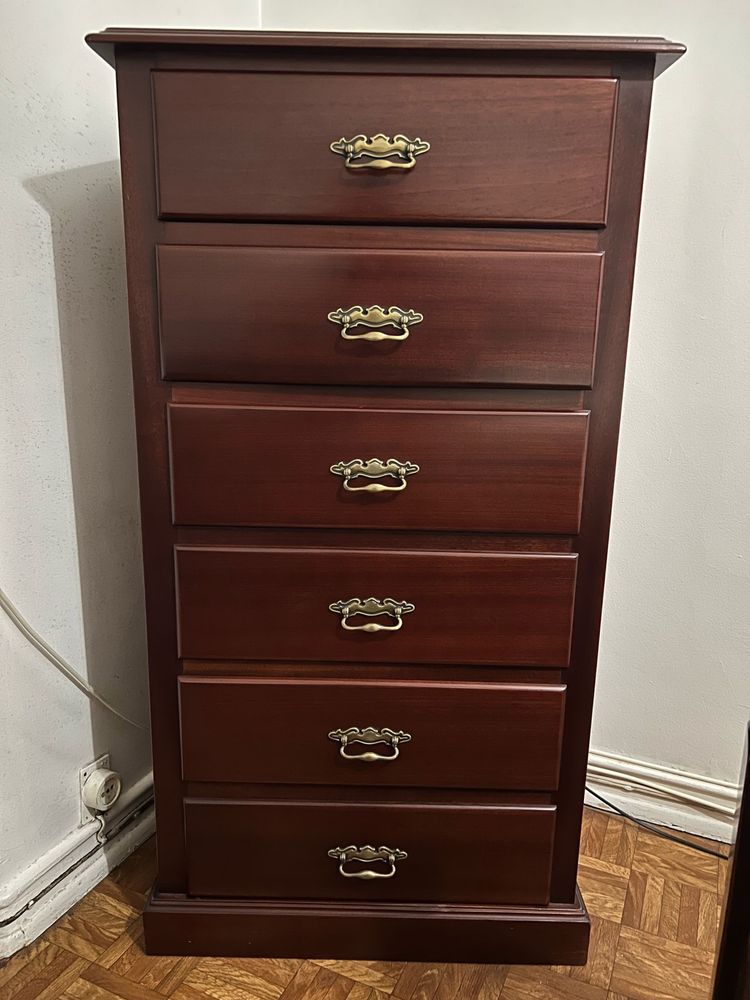 Conjunto cama e mesas de cabeceira