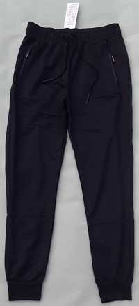 Spodnie dresowe męskie M i bokserki męskie 6 sztuk L