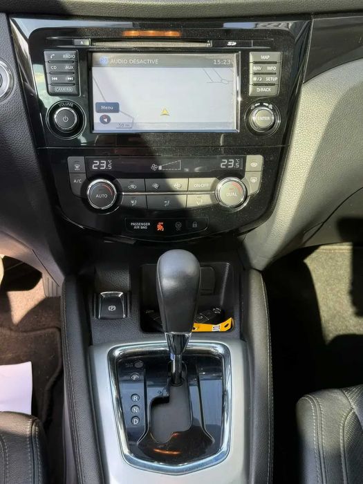 Nissan Qashqai      2016