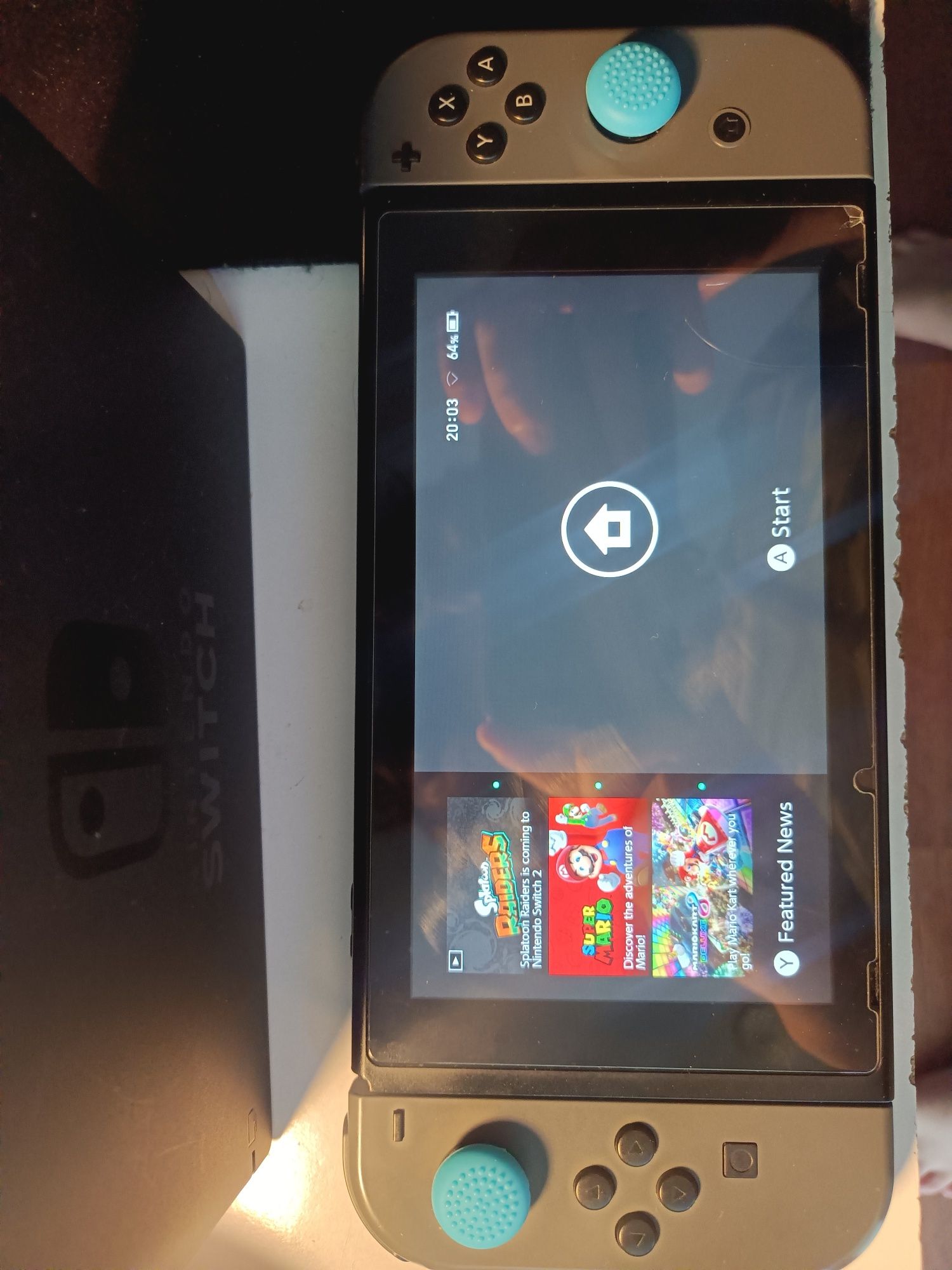 Konsola nintedo switch + 128gb sd + 2 pady do switch