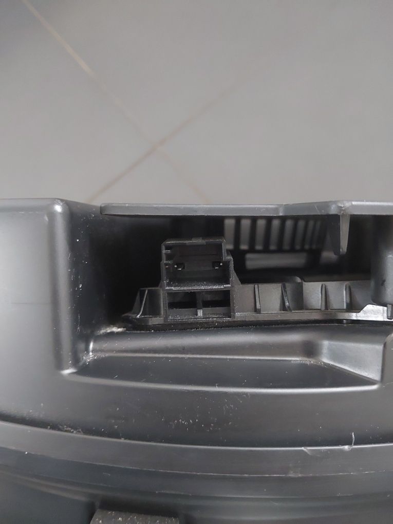 Subwoofer Audi Q5