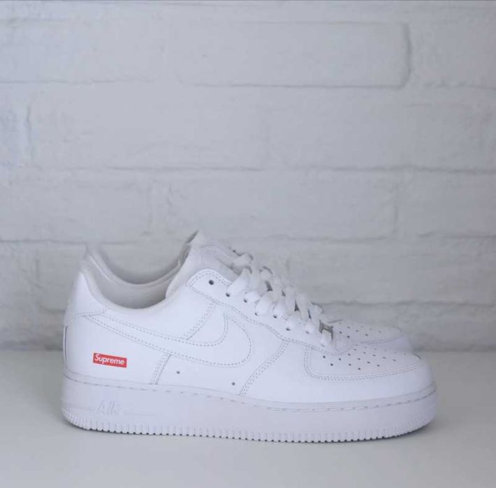 Buty meskie Mokasyny Nike_Air_Force_1_LowSupremeWhite r.40