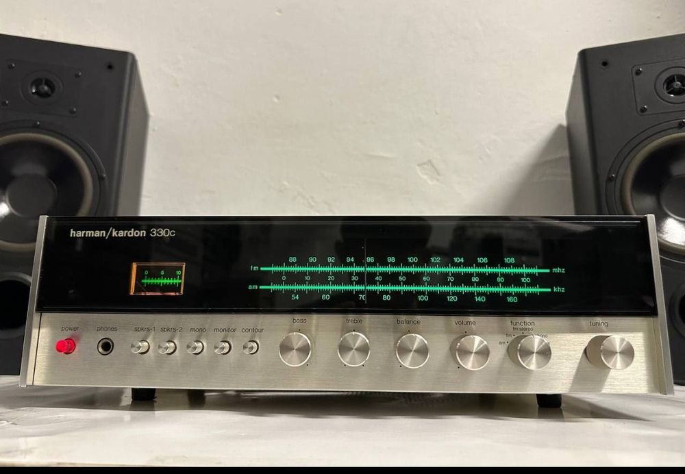 Amplituner/wzmacniacz stereo Harman Kardon 330C