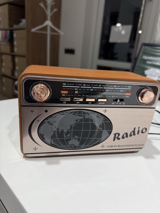 Радіо вживане підлягає ремонту або на запчастини