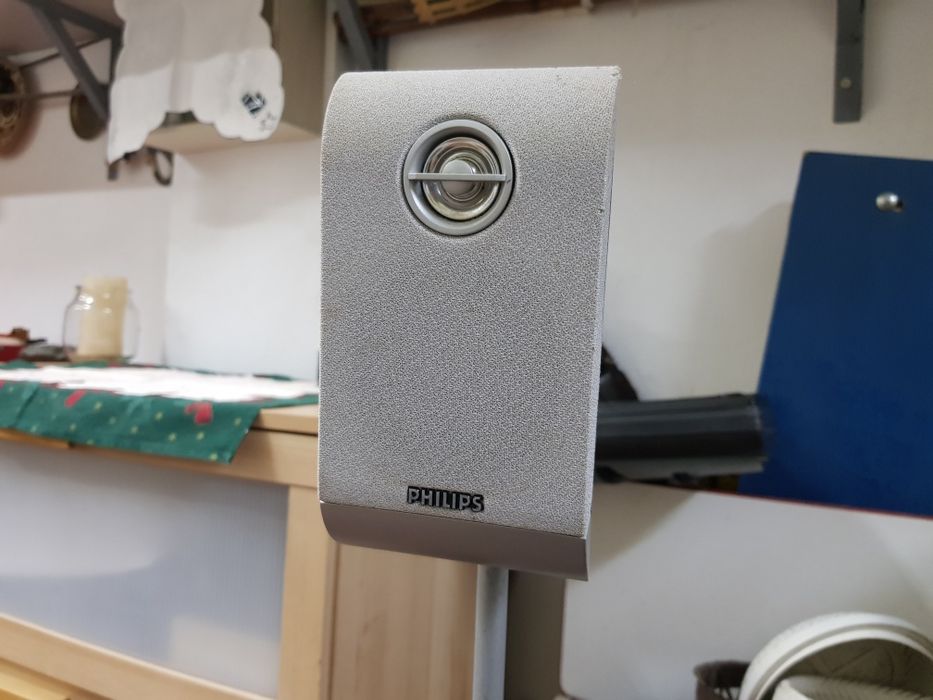 Colunas de home cinema PHILIPS CS600 com suporte Vogel's