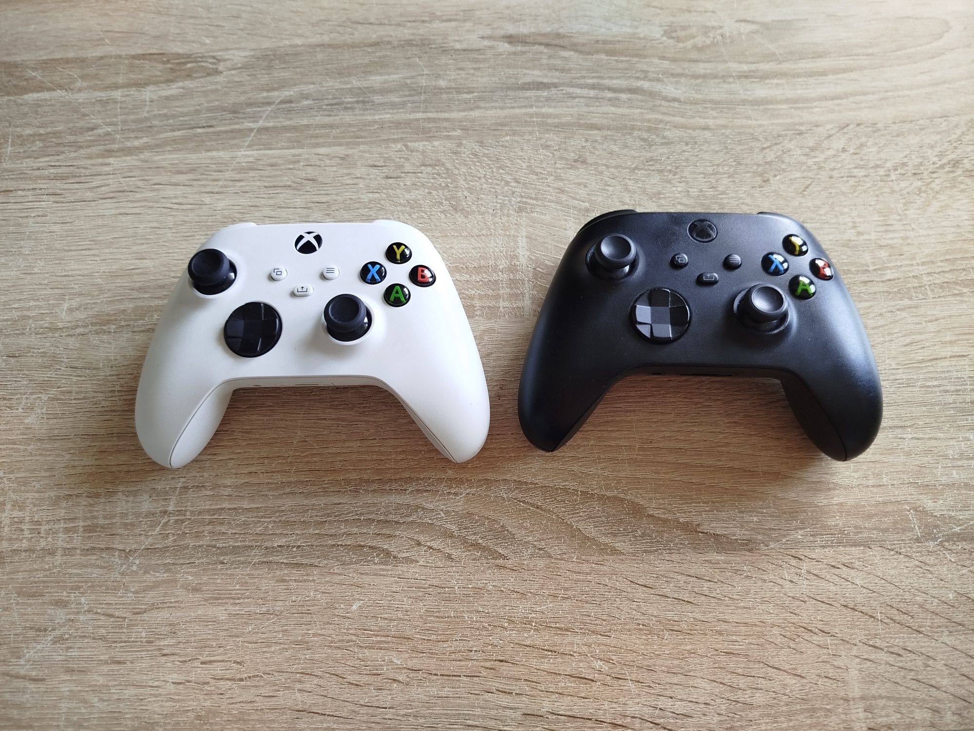 Sprzedaję Xbox one x