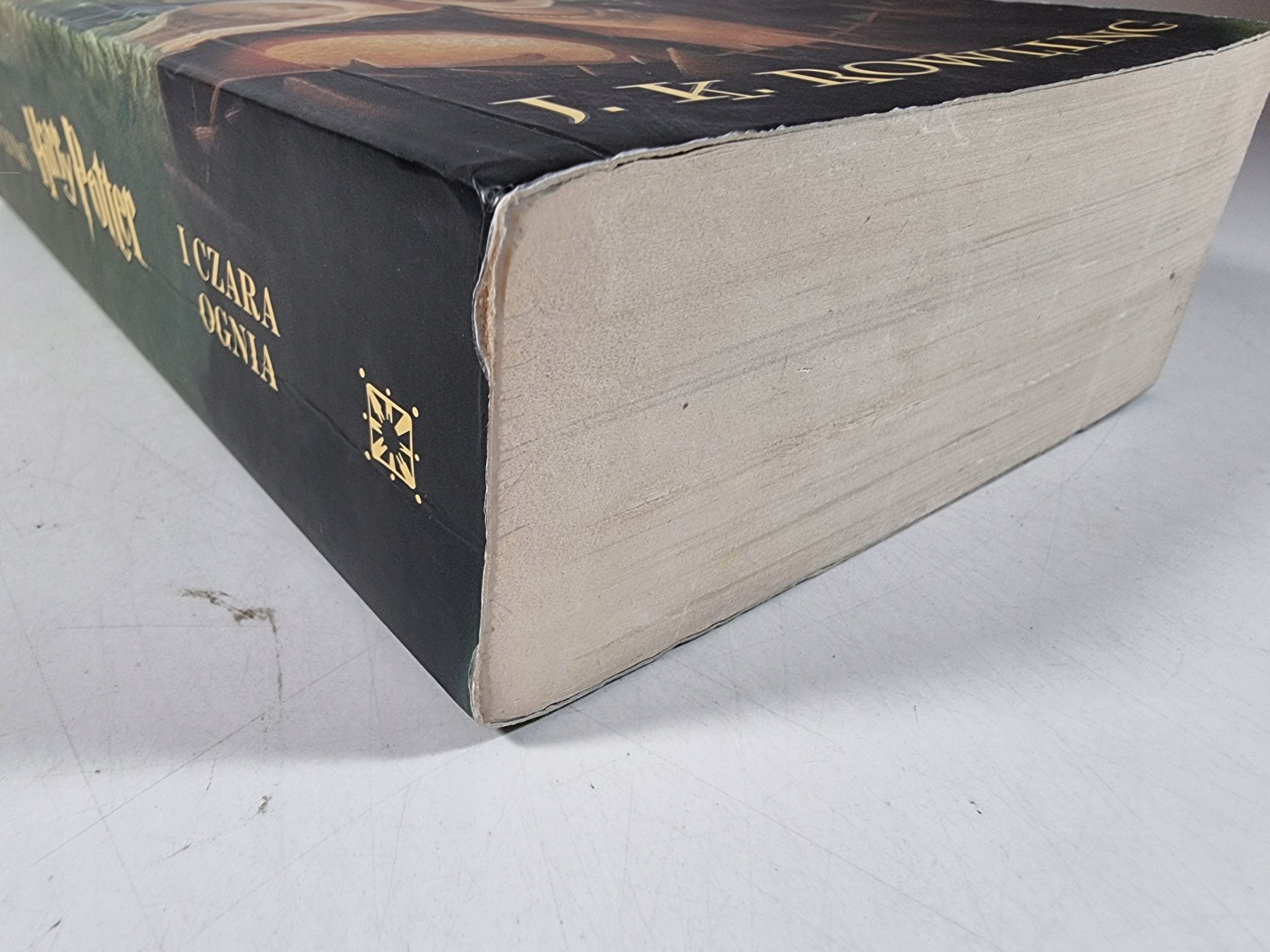 Harry Potter i Czara Ognia / J.K. Rowling