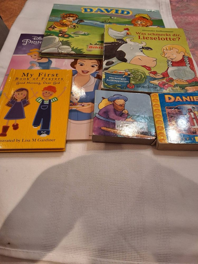 Детские книги на английском и немецком языках