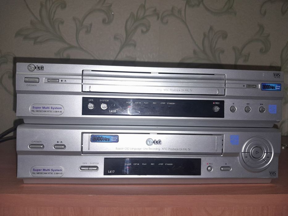 Відеомагнітофони LG L417,L418