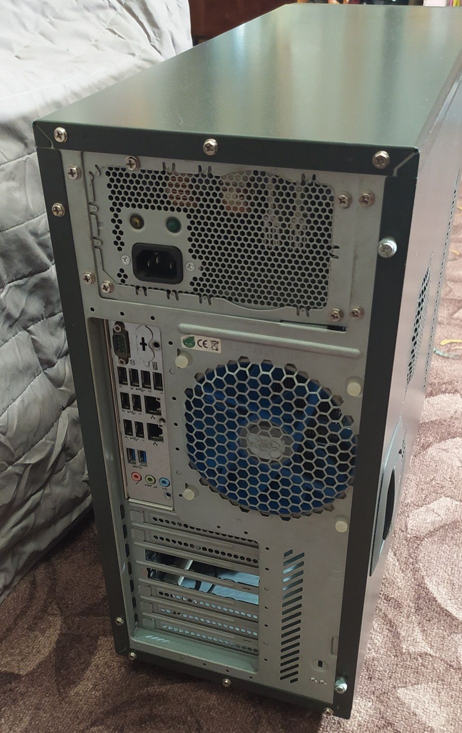 Рабочая станция Lenovo ThinkStation D30 2x Xeon E5-2697v2 DDR3 64 GB
