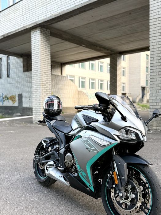 Продам Voge 300rr