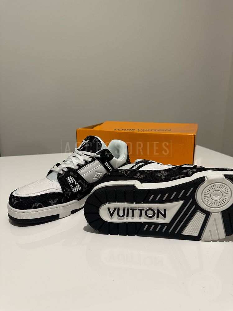 Sapatilha Louis Vuitton