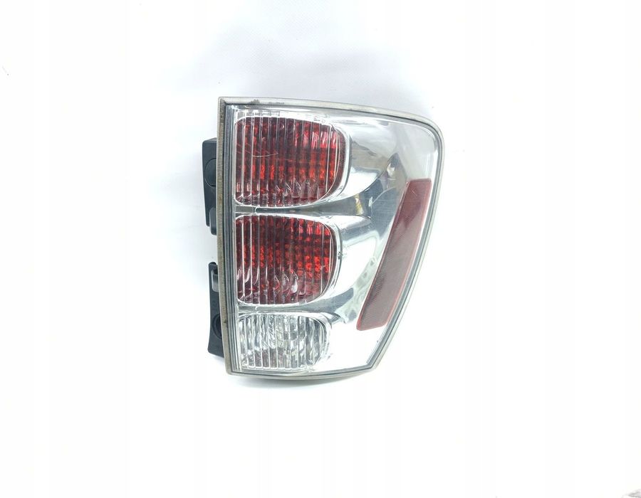 LAMPA PRAWA TYLNA TYŁ CHEVROLET EQUINOX I 3.4 04-09R