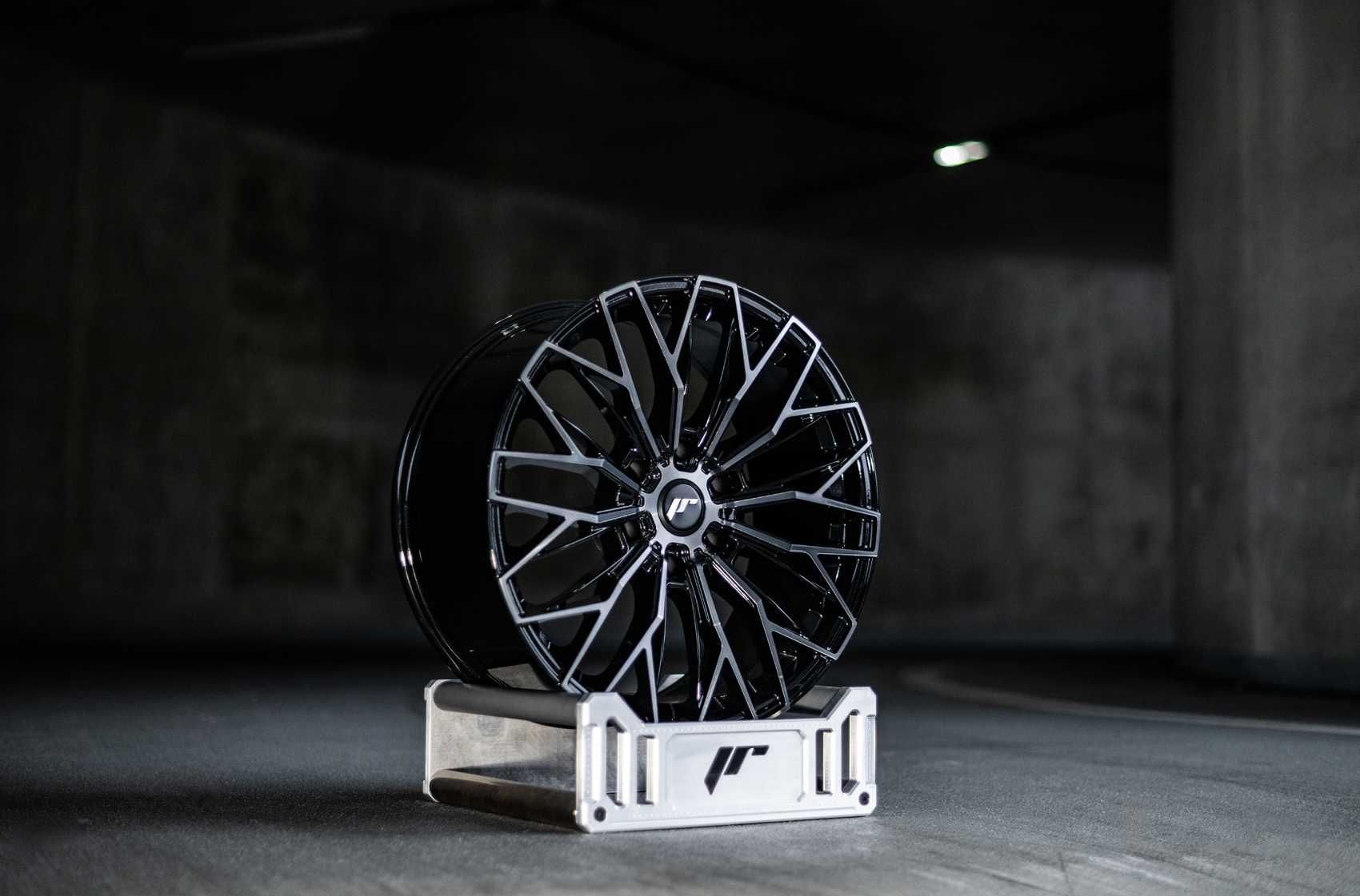 Felgi Japan Racing JRX12 20" 9J 20x9" ET20 6x114,3 6x139,7