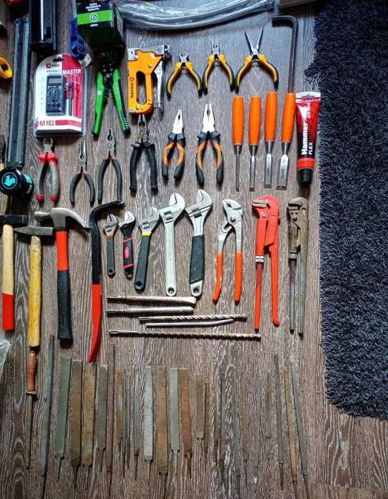 Набор инструмент очень много