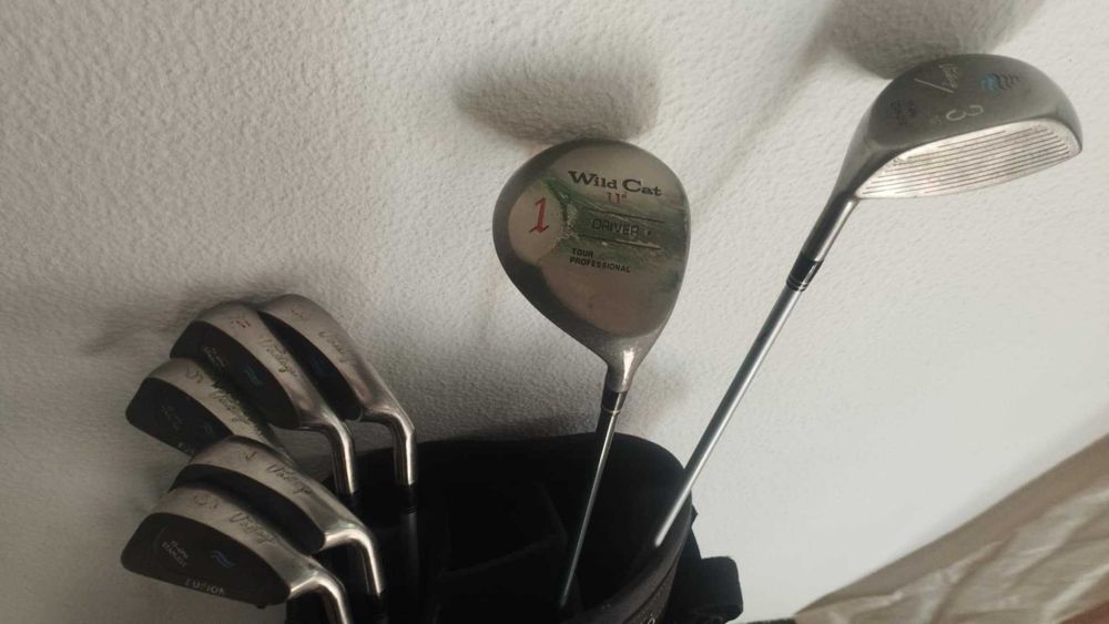 Saco de Golfe (NIKE) + 7 Tacos ( 2 Madeira + 5 Ferros ) - Vantage