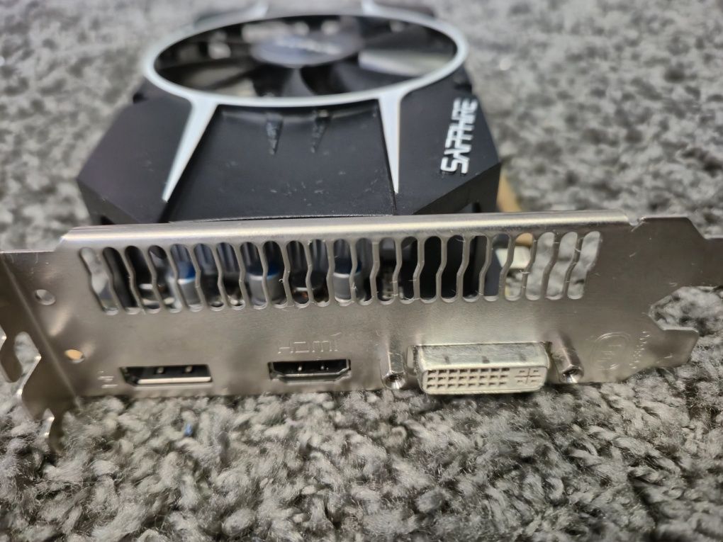 Radeon R7 260X 2gb GDDR5