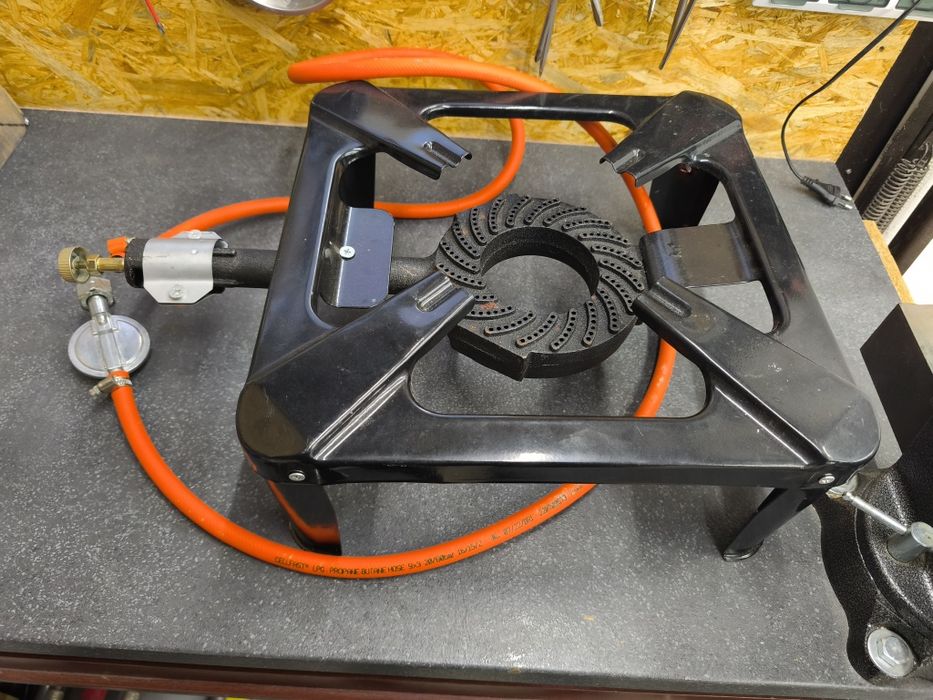 Żeliwny Taboret gazowy 7kw z wężem i reduktorem