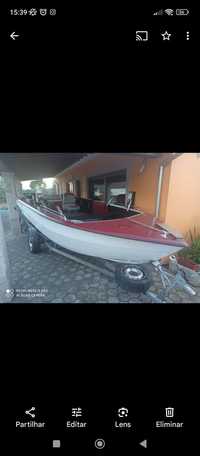 Barco com motor 40cv