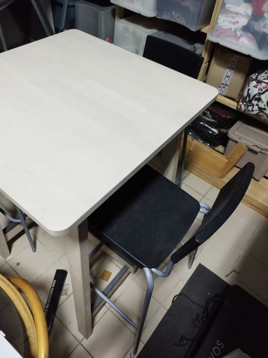 Mesa alta IKEA norraker e 3 cadeiras