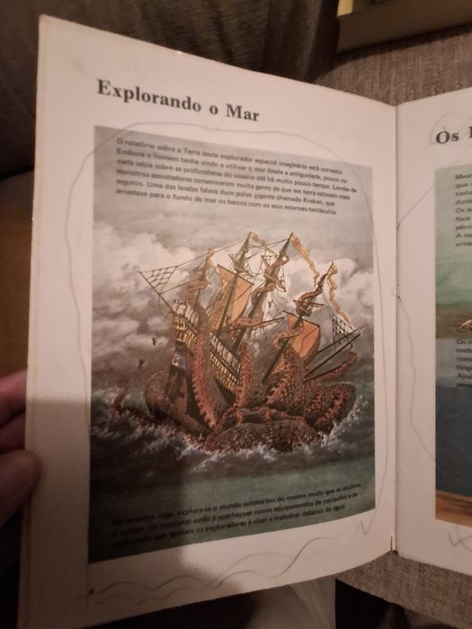 Livro Explorando o Mar