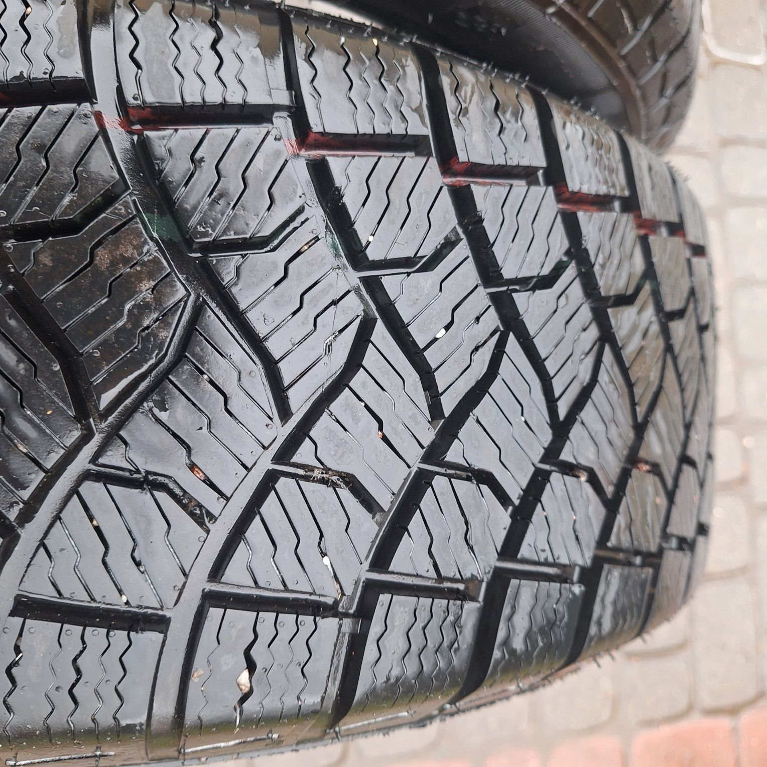 Opony zima  215/55r16 equipe sport 2