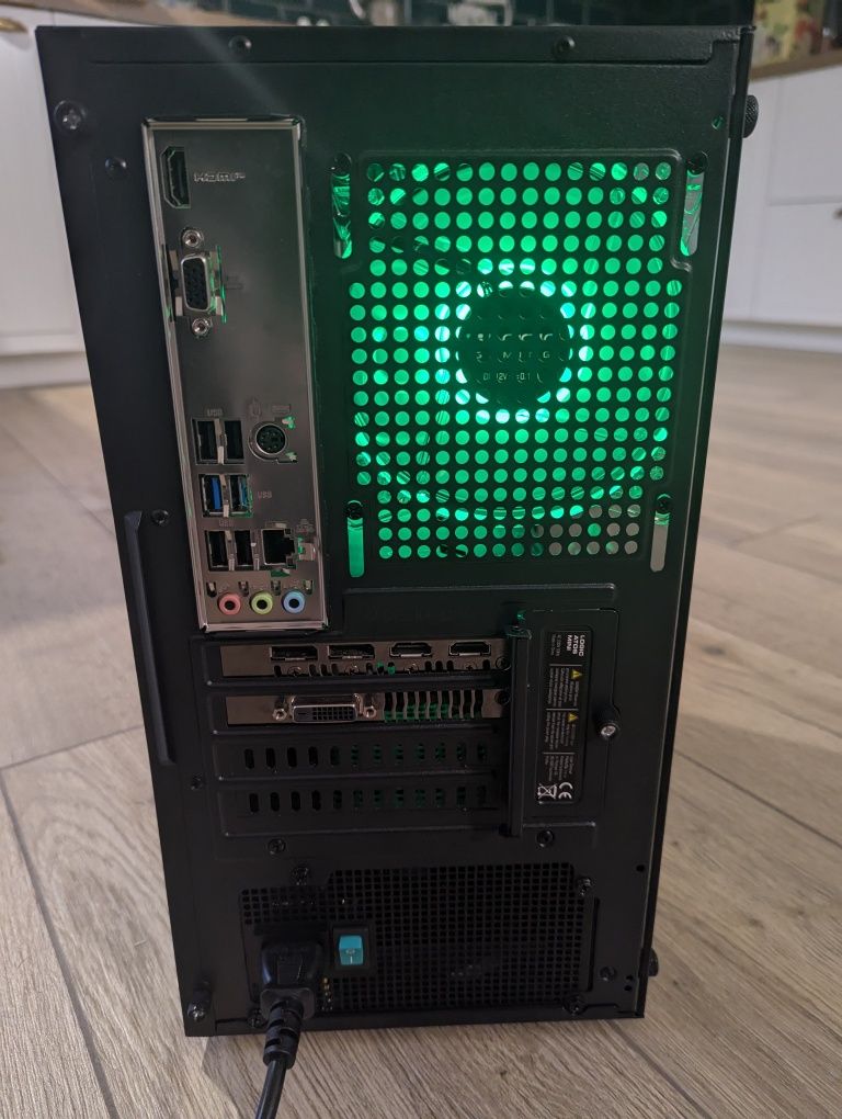 Komputer Gamingowy GTX 1080 i5 10400f Windows 11 Pro