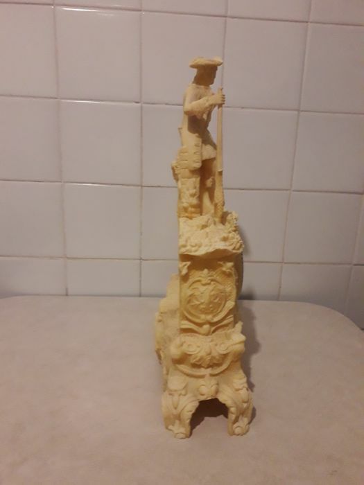 Продам швейну машинку